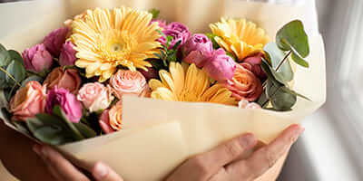 Send Flower Arrangement to USA